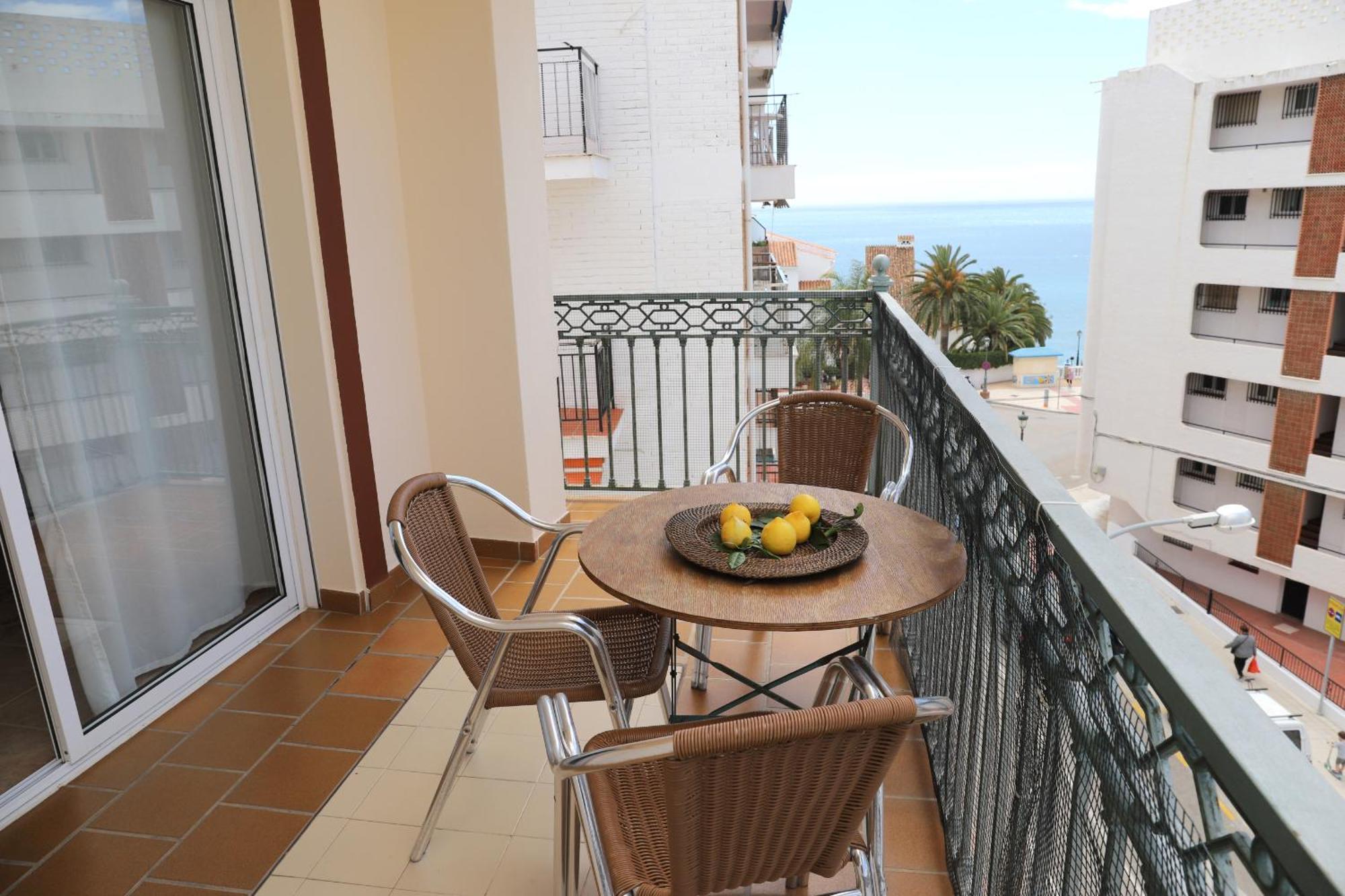 Apartamentos Latin Nerja Buitenkant foto